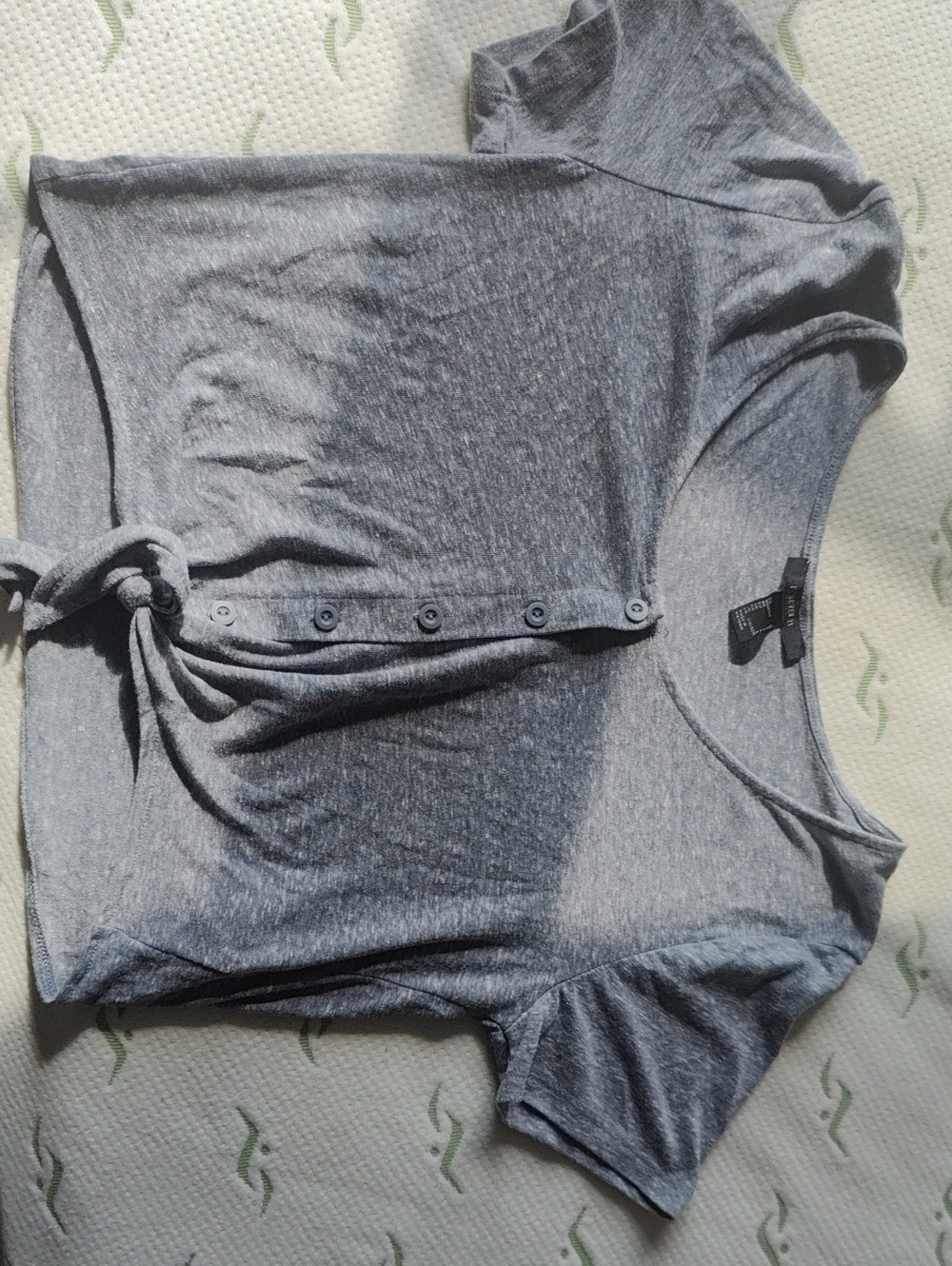 Forever 21 Light Gray Crewneck Top